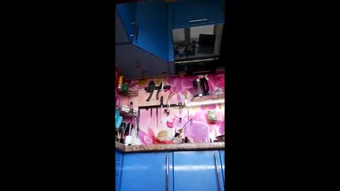 Snapshot of marinka_ chatting on April 19, 2026, 10:58 am marinka_ online show from April 19, 2026, 10:58 am