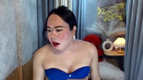 LEAH online show from April 27, 2026, 5:22 pm