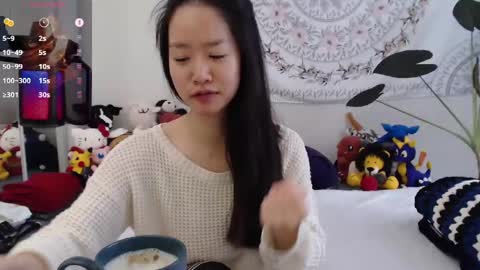 MarissaPeach online show from November 10, 2025, 1:54 pm