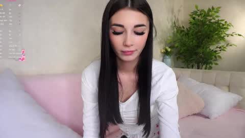 Snapshot of marivelmahlke chatting on April 28, 2026, 4:12 pm Mari online show from April 28, 2026, 4:12 pm