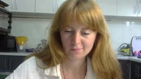 mariza_love359092 online show from March 7, 2026, 11:46 pm