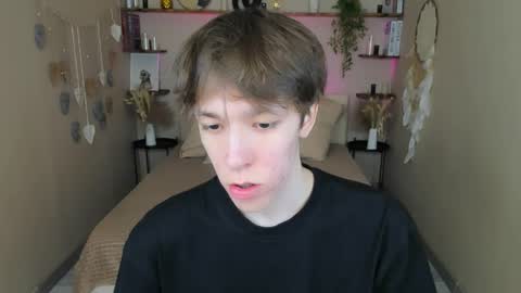 Mark online show from May 3, 2026, 10:43 am