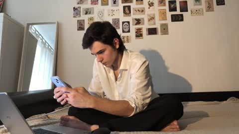 Mark online show from October 26, 2025, 11:16 am