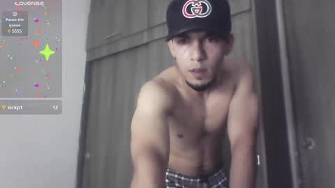 Snapshot of mark_rut chatting on December 23, 2024, 4:33 am MODEL Mark Rut online show from December 23, 2024, 4:33 am