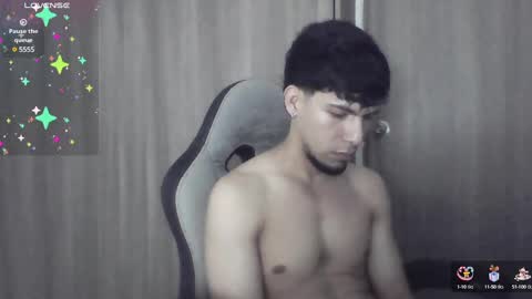 Snapshot of mark_rut chatting on December 24, 2024, 12:33 am MODEL Mark Rut online show from December 24, 2024, 12:33 am