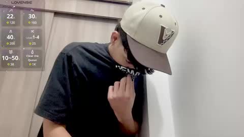 Snapshot of mark_rut chatting on February 15, 2025, 1:10 am MODEL Mark Rut online show from February 15, 2025, 1:10 am