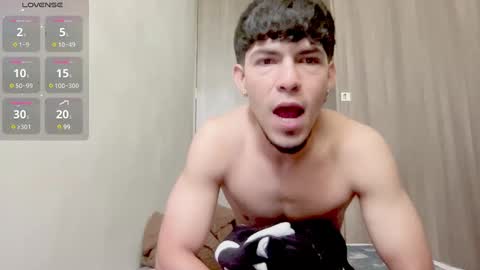 Snapshot of mark_rut chatting on February 17, 2025, 4:48 pm MODEL Mark Rut online show from February 17, 2025, 4:48 pm