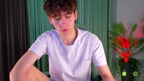 Mark online show from April 17, 2026, 11:02 am