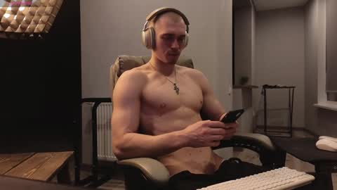 Snapshot of mark_stiff chatting on December 28, 2024, 8:04 pm Mark online show from December 28, 2024, 8:04 pm