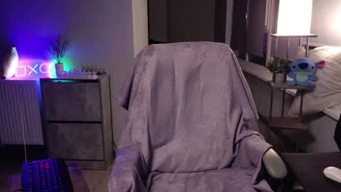 Snapshot of mark_stiff chatting on February 11, 2025, 9:35 pm Mark online show from February 11, 2025, 9:35 pm