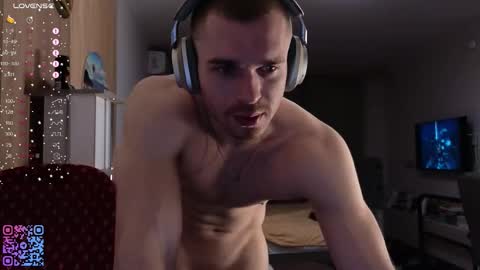 Mark online show from December 15, 2025, 2:21 pm