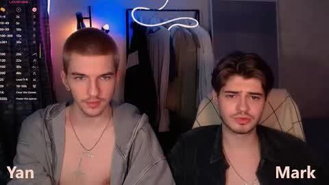 Mark online show from November 22, 2025, 8:19 pm