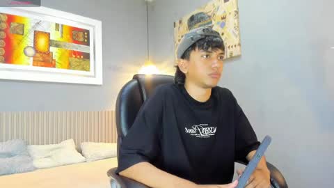 markbowie online show from June 3, 2026, 7:41 pm