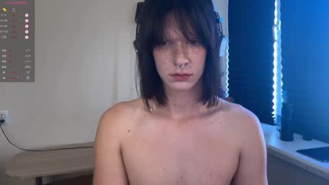 Mark online show from September 12, 2025, 12:38 pm