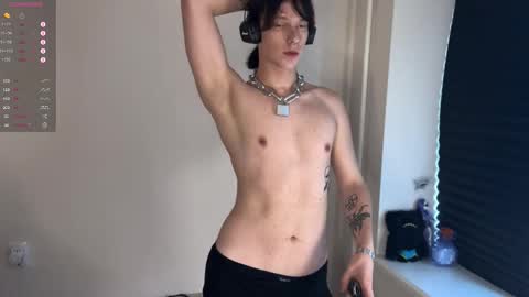 Mark online show from October 16, 2025, 12:17 pm