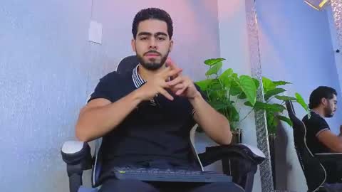 Snapshot of markoss_miles chatting on July 29, 2026, 12:03 pm Markos online show from July 29, 2026, 12:03 pm