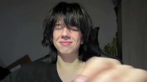 Mark online show from April 15, 2026, 7:58 pm