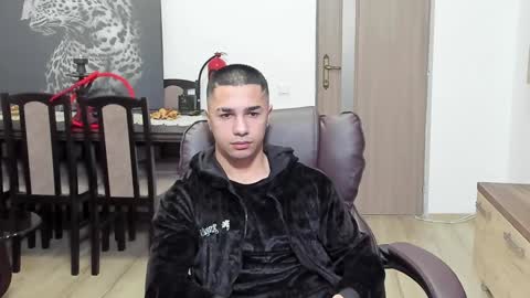 Tison online show from January 15, 2025, 1:31 pm