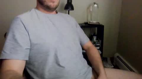 Snapshot of markus27252 chatting on February 11, 2025, 7:48 pm markus27252 online show from February 11, 2025, 7:48 pm