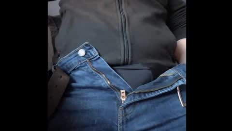 markus81xxx online show from February 19, 2025, 3:49 pm