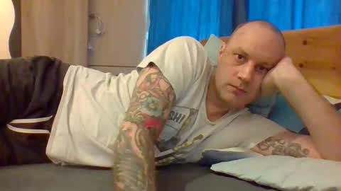 markus_7 online show from March 2, 2026, 7:48 am