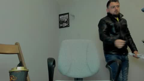 MARK online show from November 30, 2025, 2:43 pm