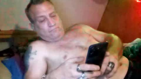 markymark101825061 online show from January 18, 2026, 7:01 am