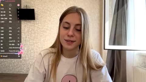 Olivia online show from September 21, 2025, 9:33 am