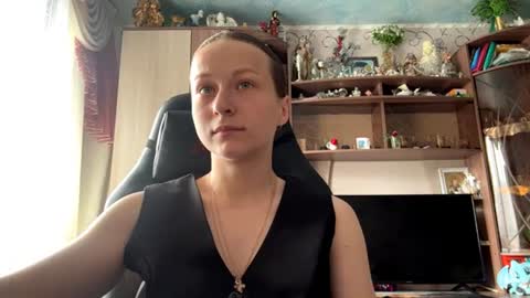 Snapshot of marlenahuit chatting on June 28, 2026, 5:35 am Lena online show from June 28, 2026, 5:35 am