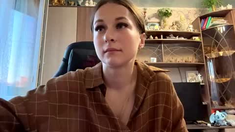 Snapshot of marlenahuit chatting on July 1, 2026, 6:07 pm Lena online show from July 1, 2026, 6:07 pm