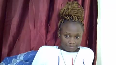 marlin_sly online show from September 28, 2025, 9:42 pm