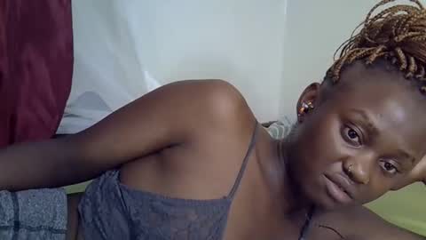 marlin_sly online show from September 29, 2025, 9:47 am