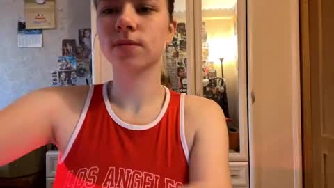 Codi online show from June 13, 2026, 3:26 am