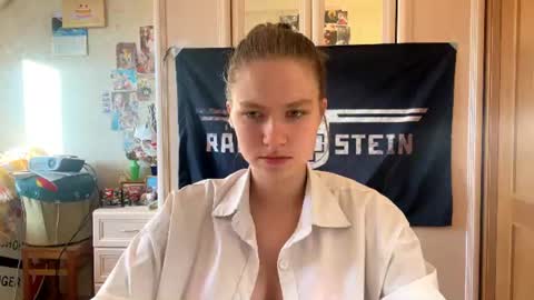 Codi online show from July 3, 2026, 3:13 am