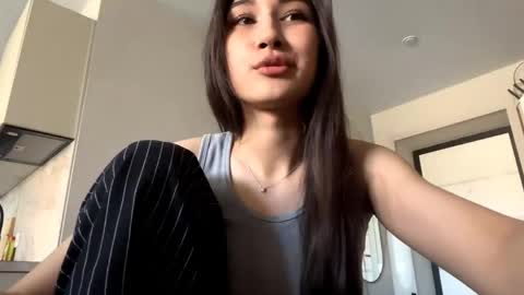 Kalli online show from June 3, 2026, 1:25 pm