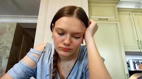 Snapshot of marloosburn chatting on July 16, 2026, 10:10 am MarloOsburn online show from July 16, 2026, 10:10 am