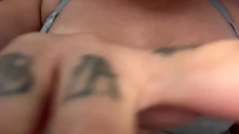 marly2222 online show from September 18, 2025, 5:04 pm