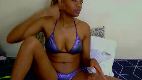 Snapshot of marly_babe chatting on February 16, 2026, 12:34 pm Marly online show from February 16, 2026, 12:34 pm