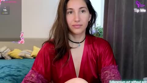 marrycolins online show from October 24, 2025, 3:58 am