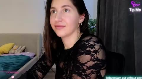 marrycolins online show from February 3, 2026, 6:22 am