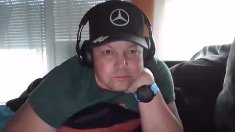 Snapshot of mars0481 chatting on September 17, 2025, 6:15 am mars0481 online show from September 17, 2025, 6:15 am