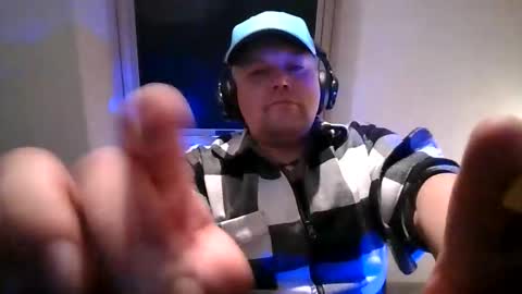 Snapshot of mars0481 chatting on October 13, 2025, 7:52 am mars0481 online show from October 13, 2025, 7:52 am