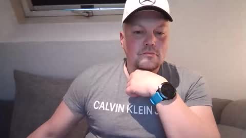 Snapshot of mars0481 chatting on December 1, 2025, 1:05 pm mars0481 online show from December 1, 2025, 1:05 pm