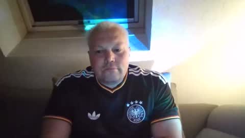 mars0481 online show from April 30, 2026, 9:41 pm