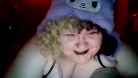 Snapshot of marshallmarx517 chatting on June 17, 2026, 5:54 am marshallmarx517 online show from June 17, 2026, 5:54 am
