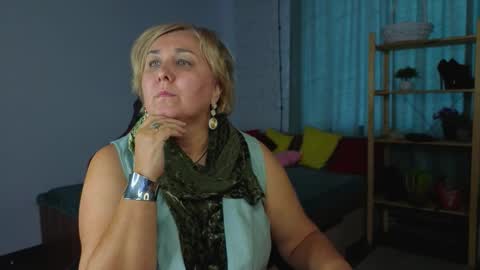 marta_wils online show from September 25, 2025, 8:51 am