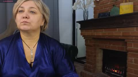 marta_wils online show from October 8, 2025, 2:42 am