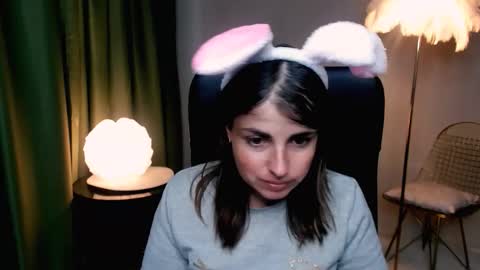 martaedams online show from October 8, 2025, 6:22 am