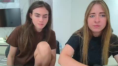 Snapshot of marthabarens chatting on May 16, 2026, 12:59 pm marthabarens online show from May 16, 2026, 12:59 pm