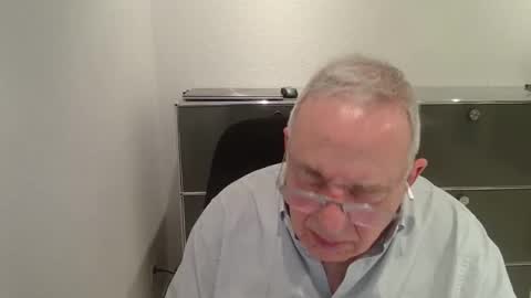 martin_1947 online show from February 28, 2026, 9:27 pm